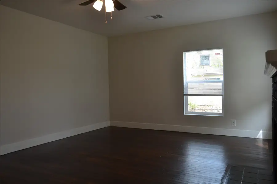 608 S Loving Avenue, Sherman, TX 75090 - Image #3