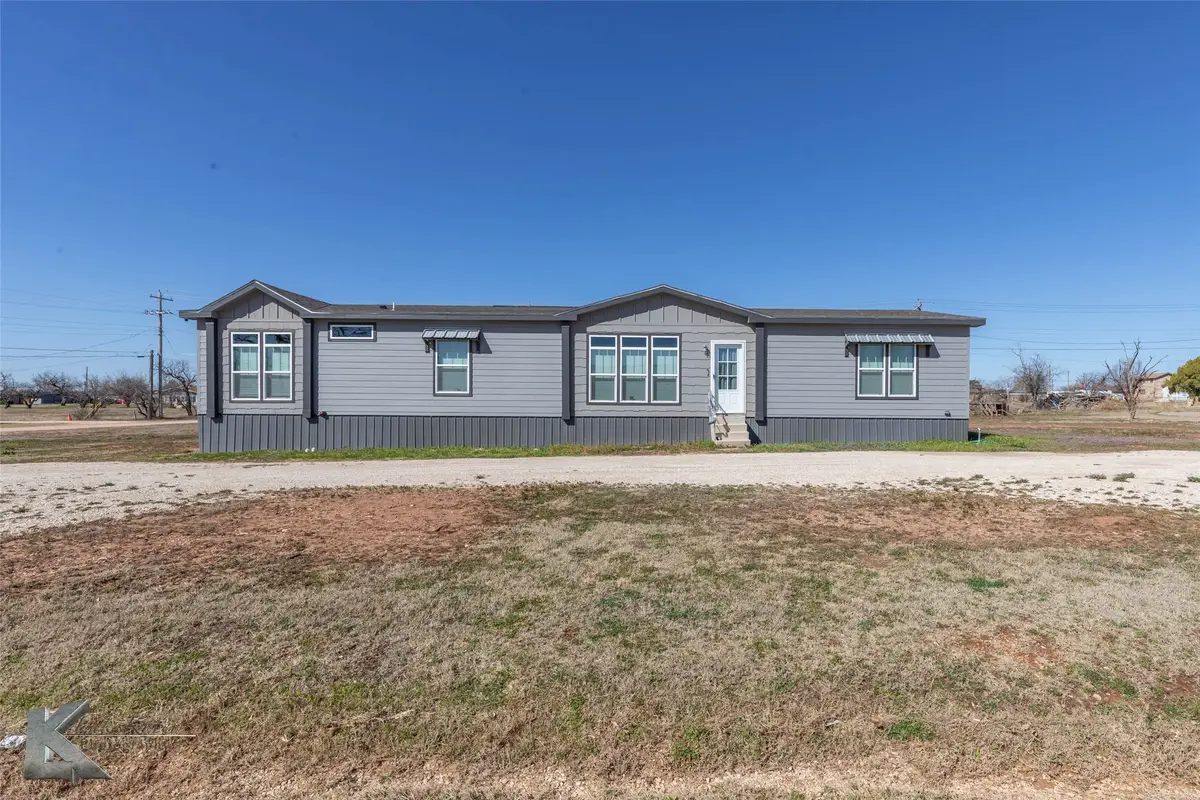 2032 Avenue L, Anson, TX 79501 - Image #1
