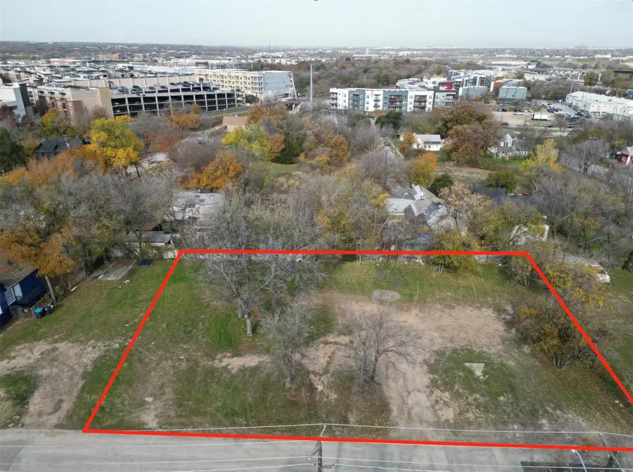 1211 E Bluff Street, Fort Worth, TX 76102 - Image #3