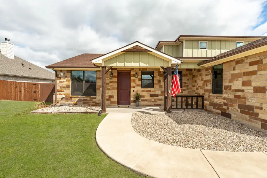 130 Elk Cove, Stephenville, TX 76401 - Image #2