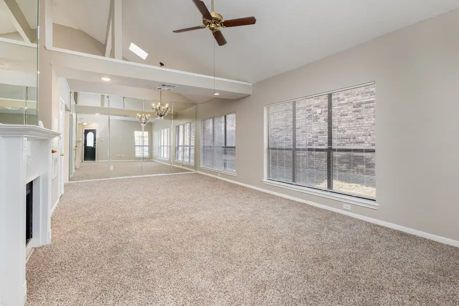 2921 Menlo Park Lane, Carrollton, TX 75007 - Image #2