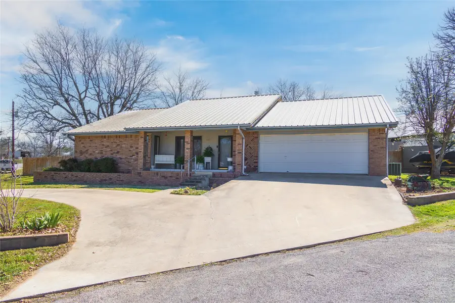 1811 Saylor Street, Goldthwaite, TX 76844 - #2