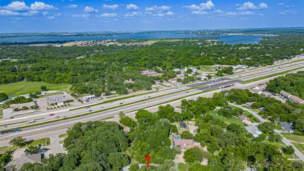 717 Mary Lou Street, Azle, TX 76020