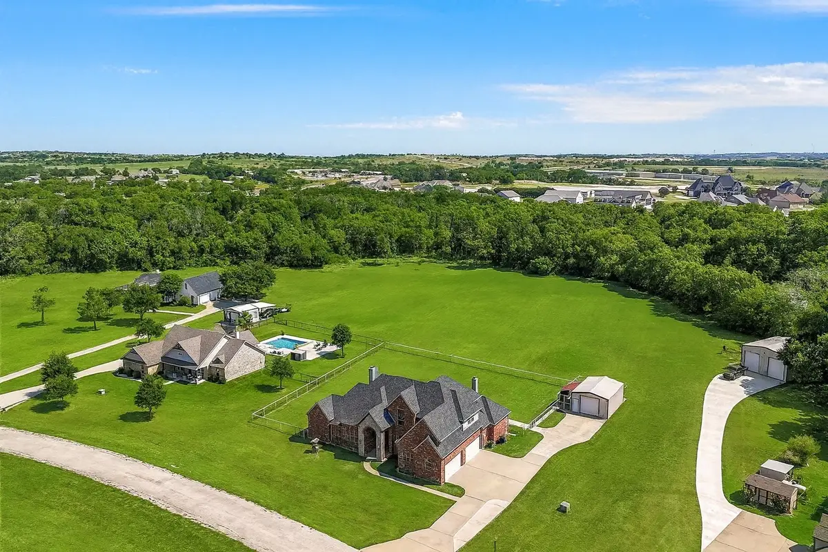 176 S Bear Creek Lane, Cresson, TX 76035 - Image #1