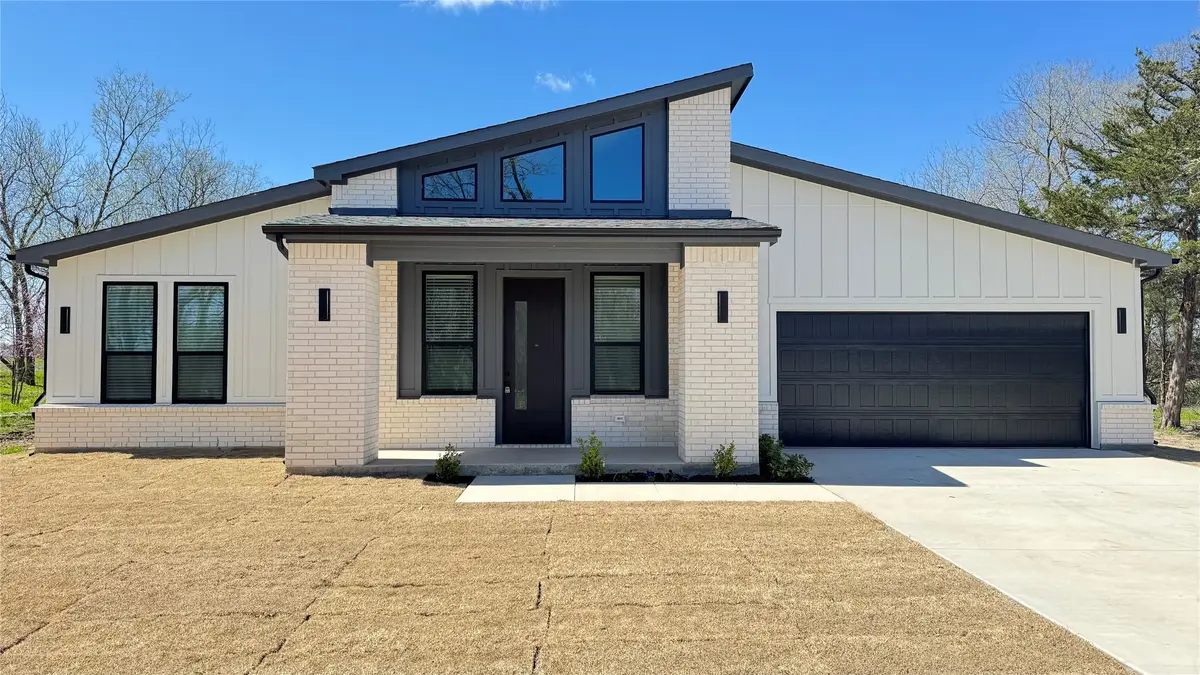 2640 Lake Avenue, Farmersville, TX 75442 - Image #1