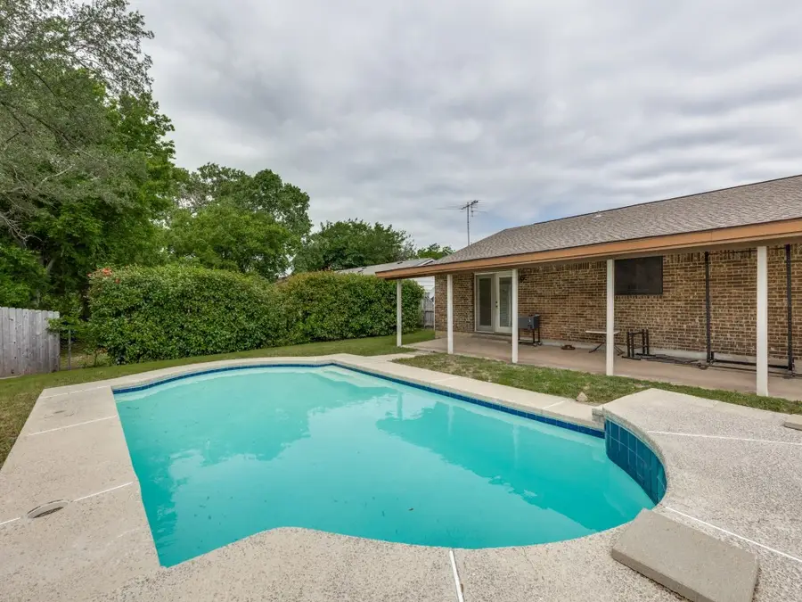 5612 Macrae Street, Haltom City, TX 76148 - Image #2