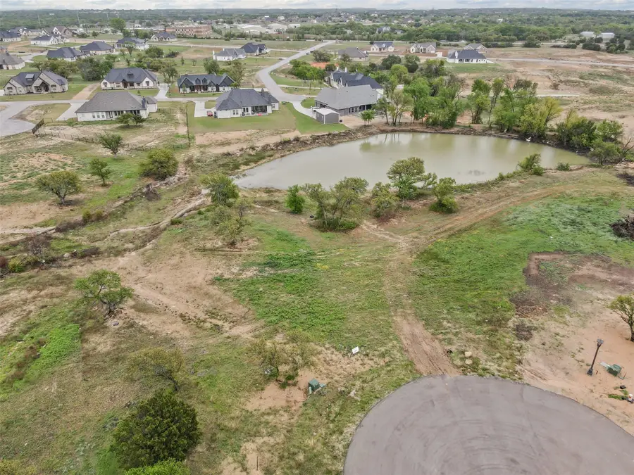 709 Gilbert Court, Azle, TX 76020 - Image #3