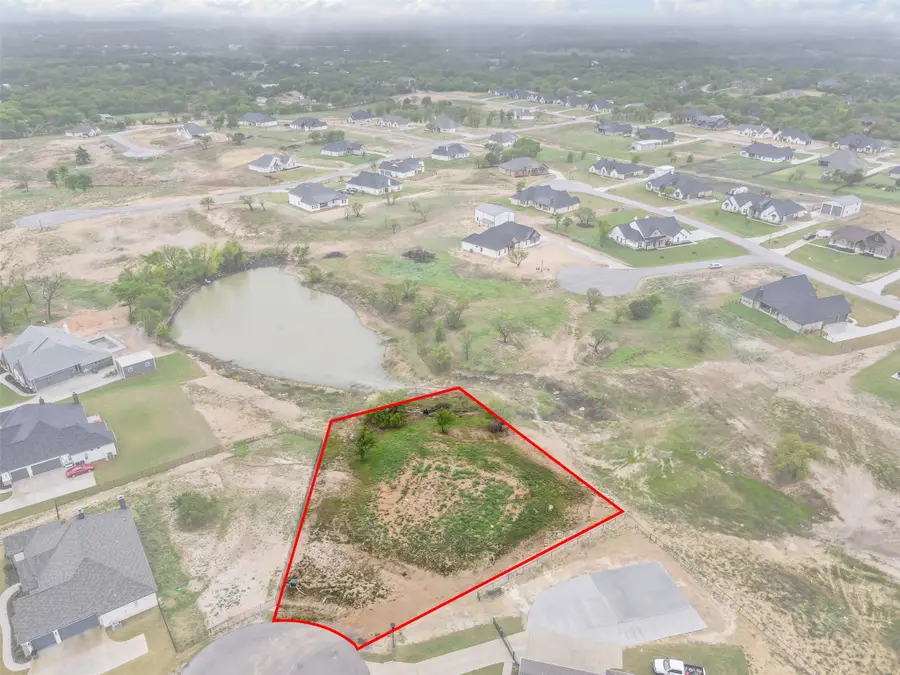 905 Medaris Way, Azle, TX 76020 - Image #2