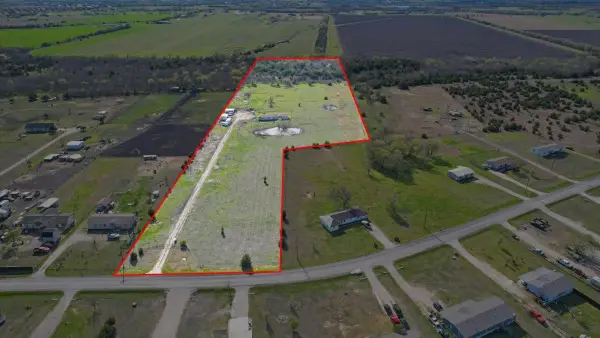 1528 County Road 697, Farmersville, TX 75442