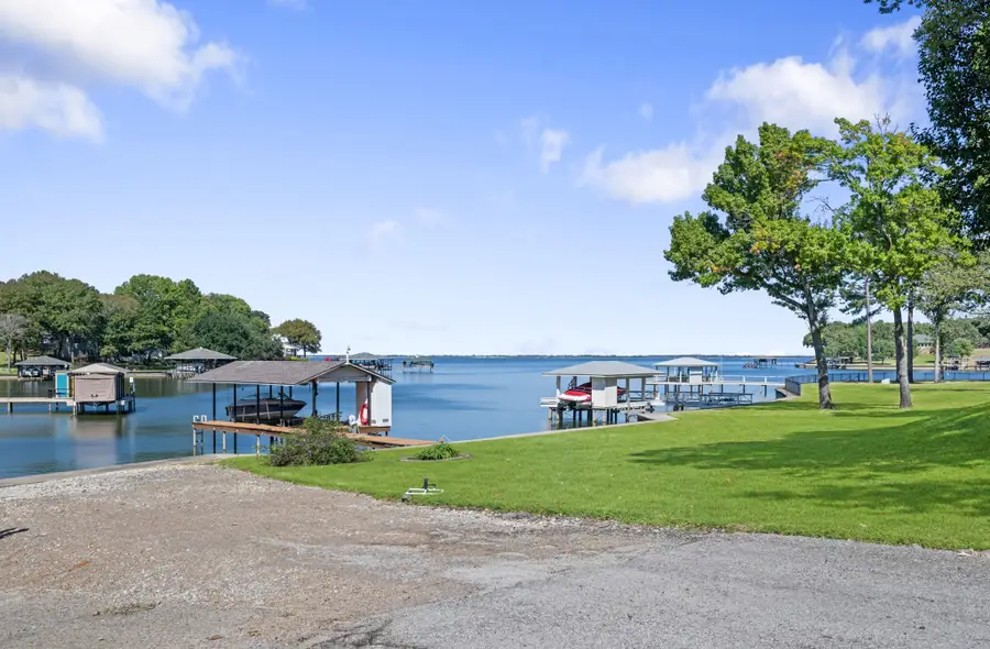 190 Deerwood Circle, Streetman, TX 75859 - Image #2