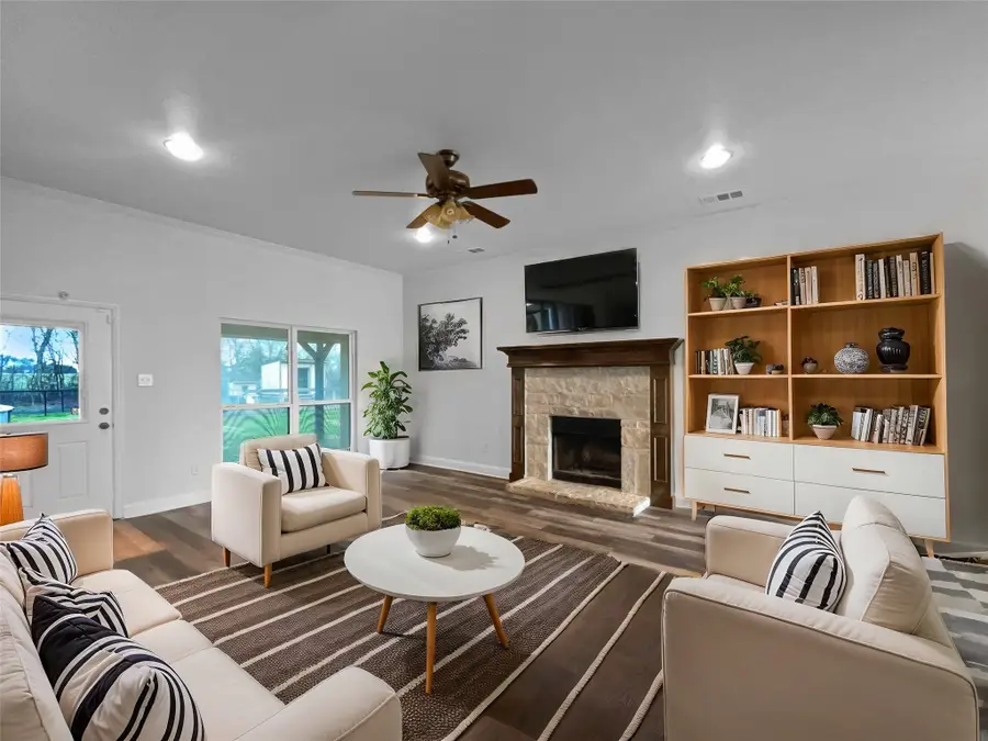 3915 Tower Circle, Nevada, TX 75173 - Image #2