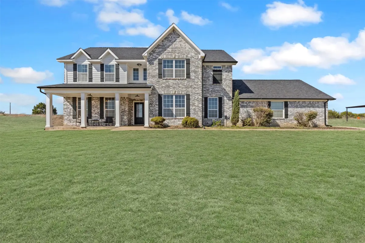 788 W Canyon Creek Lane, Weatherford, TX 76087 - Image #1