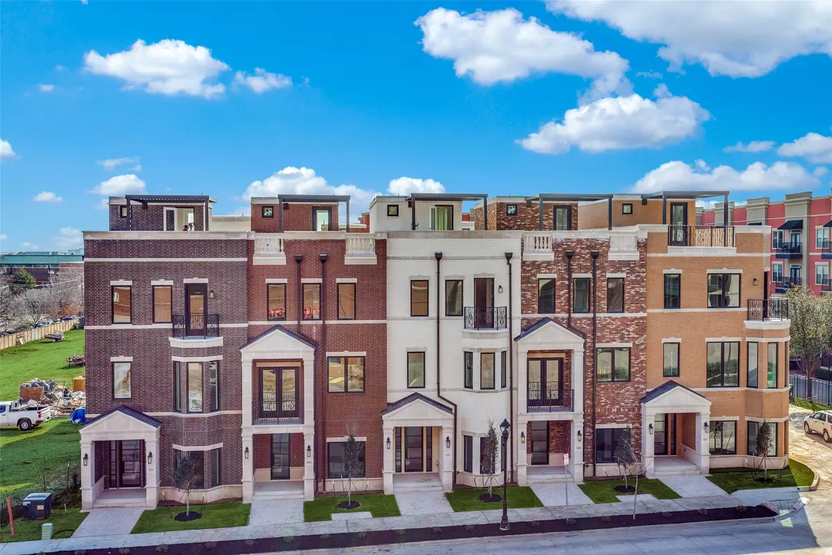 218 E Dallas Road #102, Grapevine, TX 76051 - Image #1