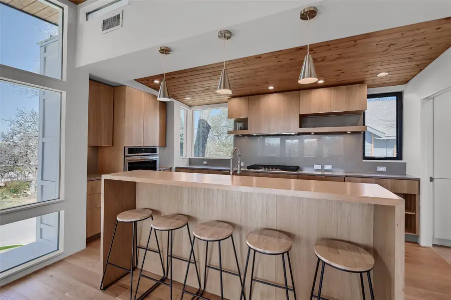 715 N Elm Street, Sherman, TX 75090 - Image #2