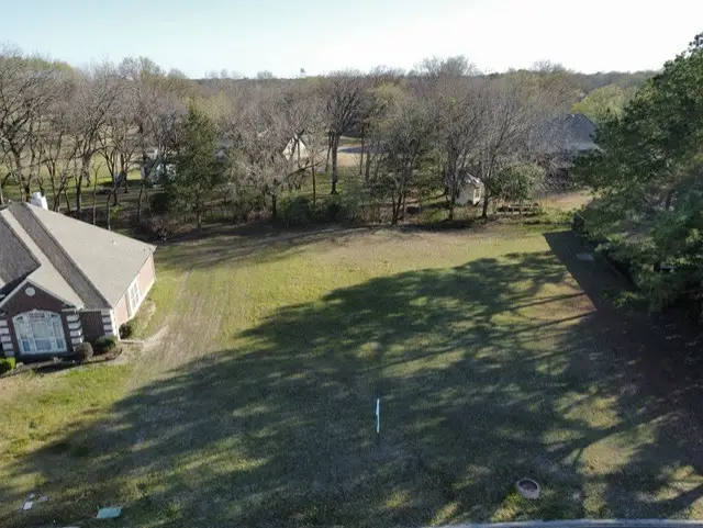 1000 Legend Avenue, Bonham, TX 75418 - Image #1