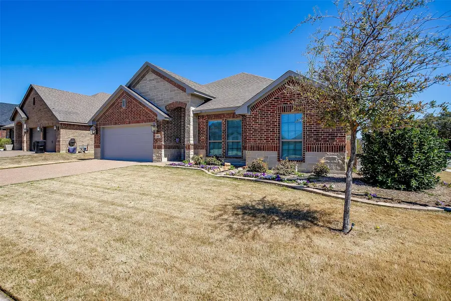 6829 Canyon Rock, Benbrook, TX 76126 - Image #3