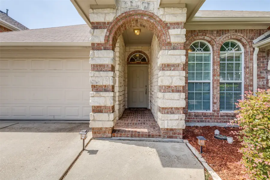2716 White Rock Drive, Fort Worth, TX 76131 - Image #3
