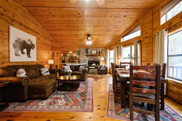 1073 Southern Hills Circle, Broken Bow, OK 74728