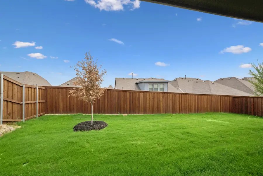 6213 Escarpment Drive, Fort Worth, TX 76112 - Image #2
