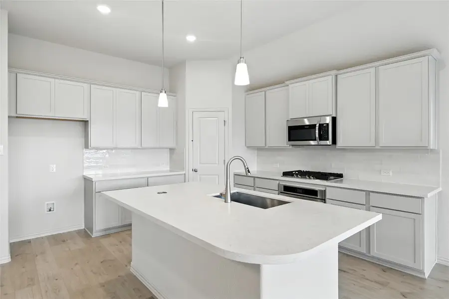 913 Schuberts Road, Justin, TX 76247 - Image #3