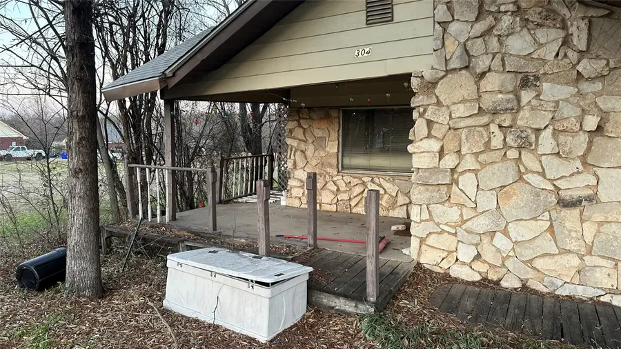 304 Little School Road, Kennedale, TX 76060 - Image #2