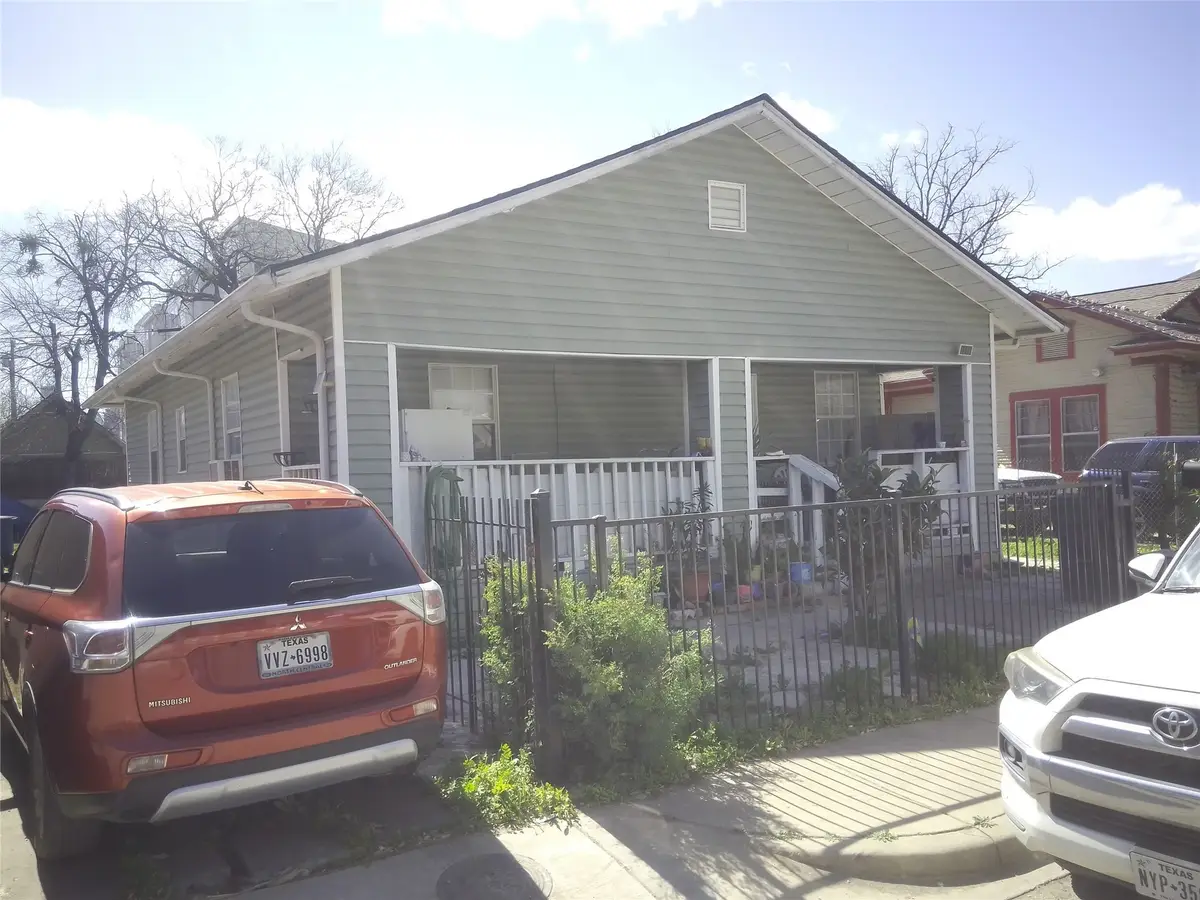 1515 Holly Avenue, Dallas, TX 75204 - Image #1