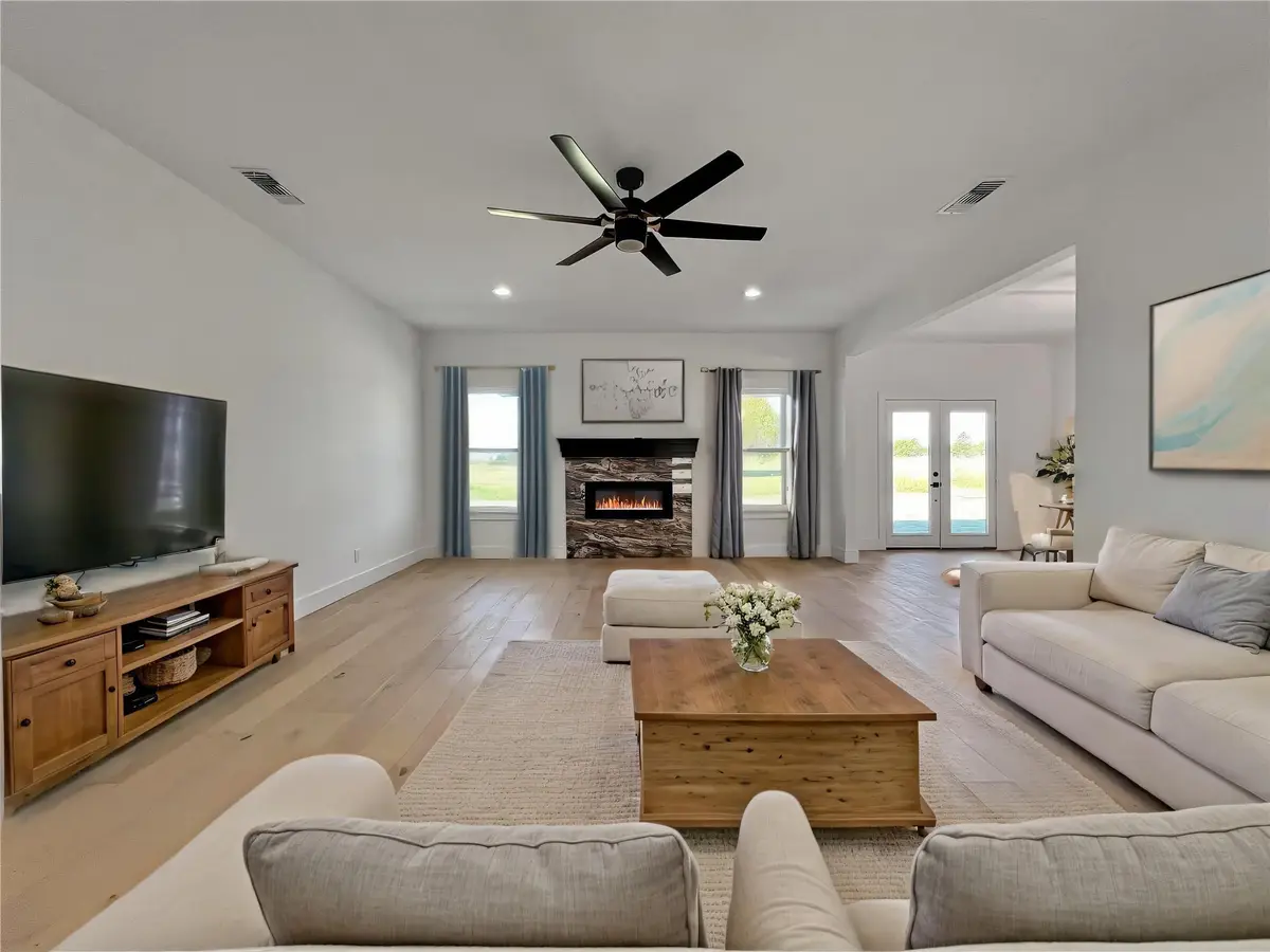 114 Traiilridge Drive, Corsicana, TX 75110 - Image #1