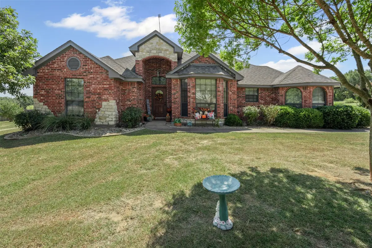 106 Hedges Circle, Weatherford, TX 76085 - Image #1