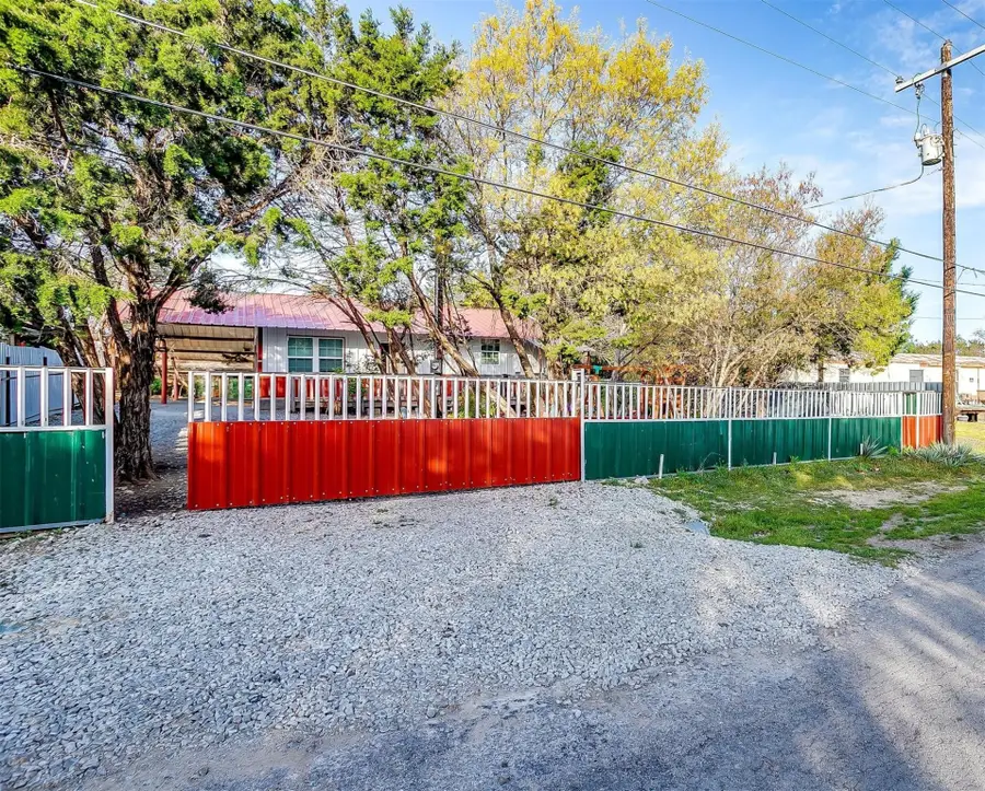 241 Western Lake Drive, Weatherford, TX 76087 - Image #2