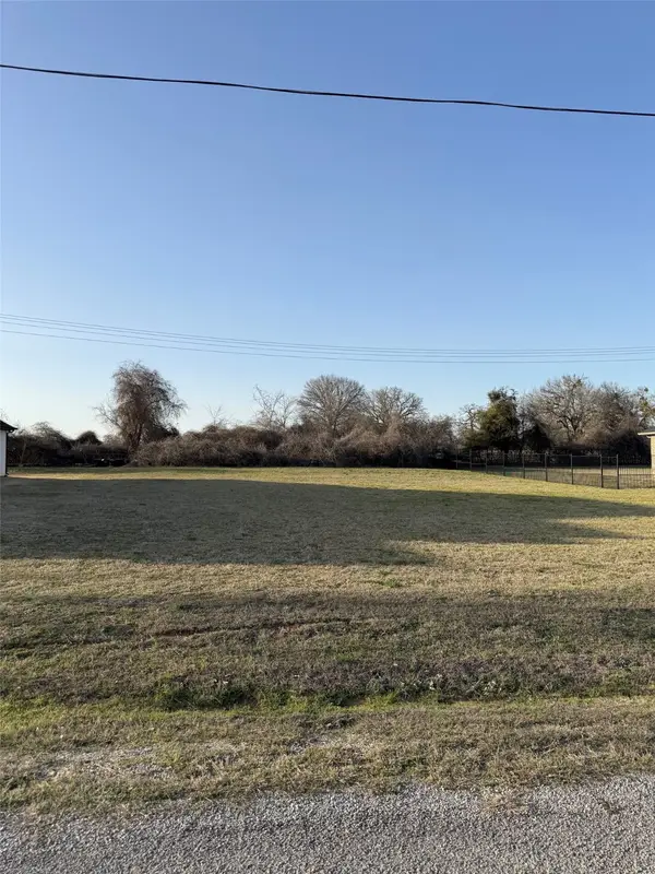 22288 Westmeadow Drive, Whitney, TX 76692