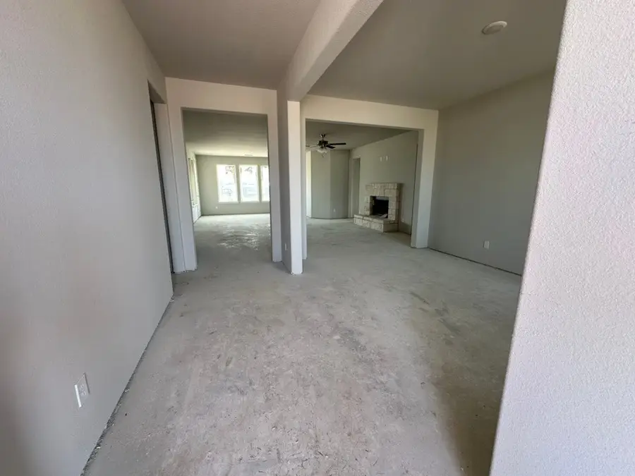 124 Llanos Drive, Decatur, TX 76234 - Image #3