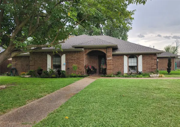 3901 Lynnwood Drive, Rowlett, TX 75088