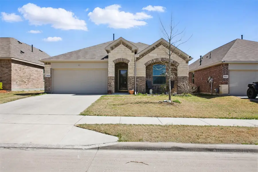 14808 Hester Trail, Justin Roanoke, TX 76052 - Image #2