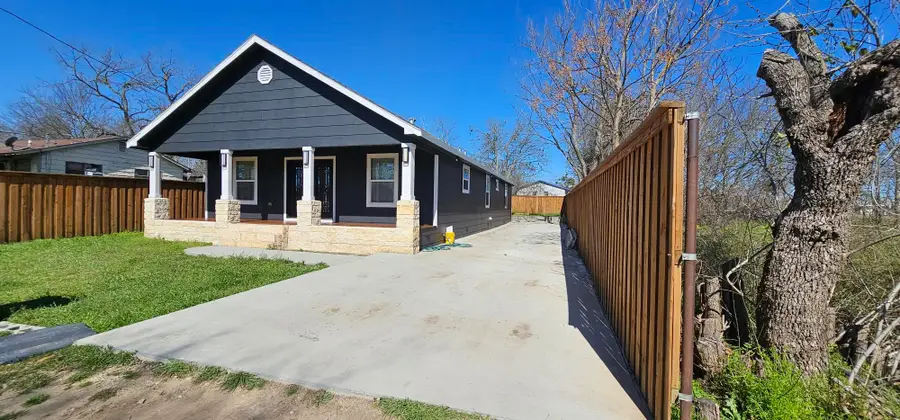 810 Thornton Carter Street, Mexia, TX 76667 - Image #2