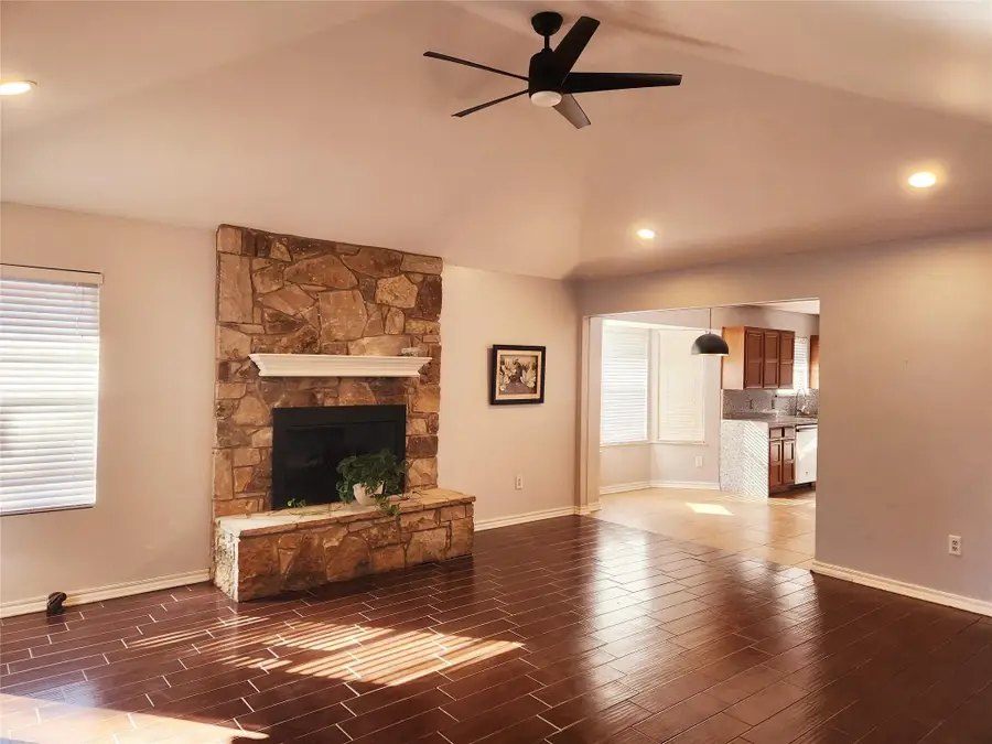 6210 Lotus Drive, Arlington, TX 76001 - #3