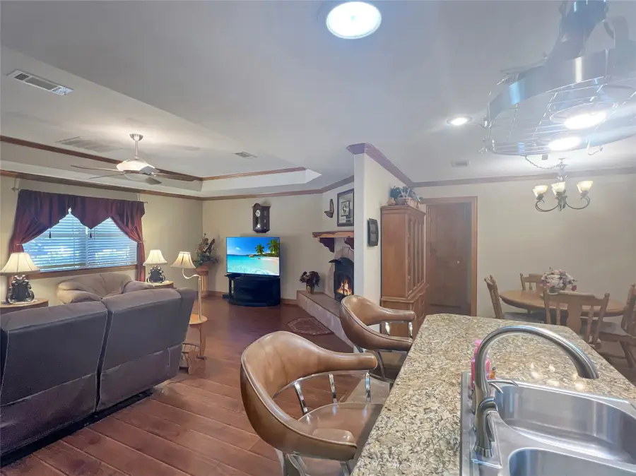 7275 Leavenworth Trail, Mead, OK 73449 - #3