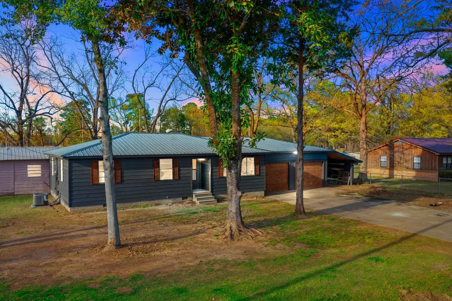 309 E Memorial Street, Broken Bow, OK 74728 - #2