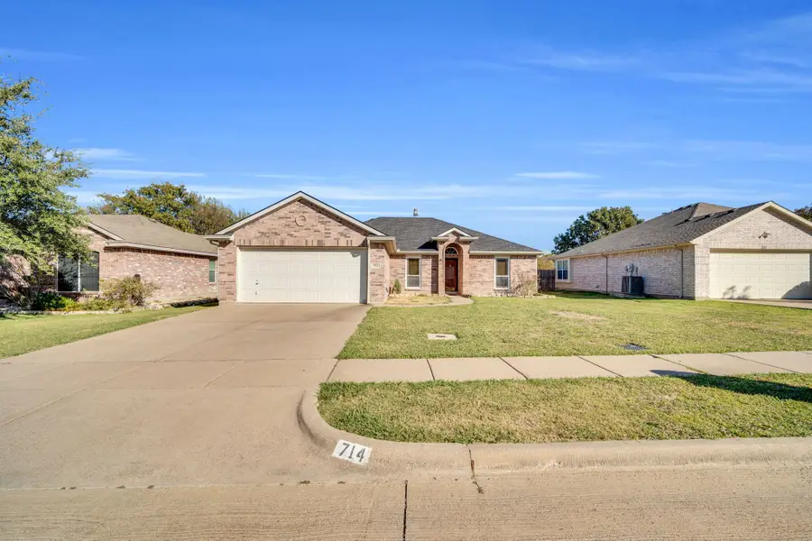 714 Green Acres Lane, Midlothian, TX 76065 - Image #2