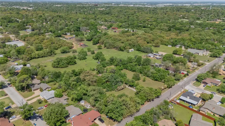 2512 Hitson Lane, Fort Worth, TX 76112 - Image #3