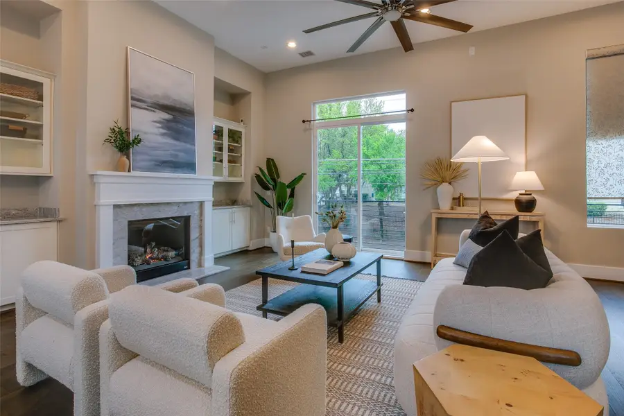 381 E Greenbriar Lane #804, Dallas, TX 75203 - Image #3