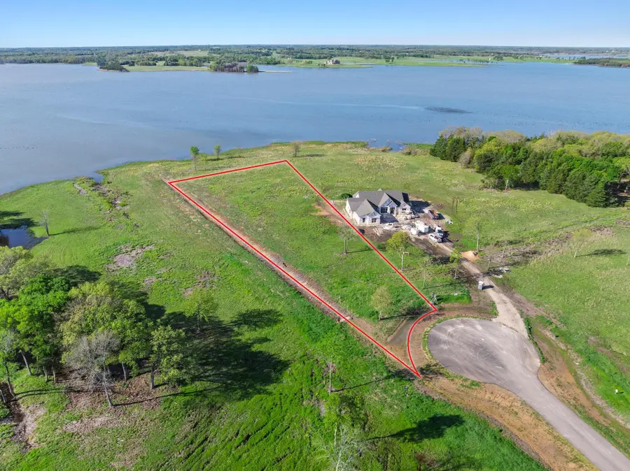 381 Lakewood Lane, Honey Grove, TX 75446 - Image #2