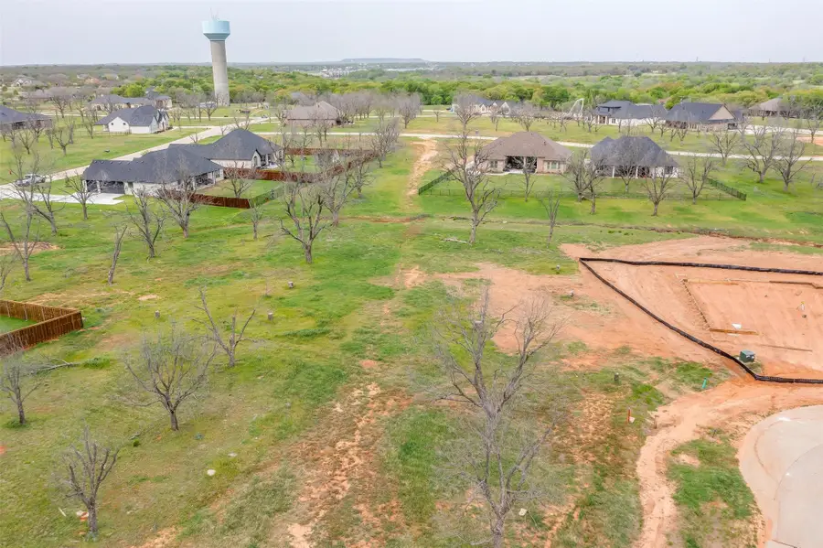 2113 Middlewood Circle, Granbury, TX 76049 - Image #3