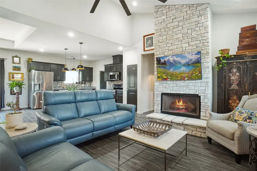 470 Ranchview Court, Bowie, TX 76230 - Image #2