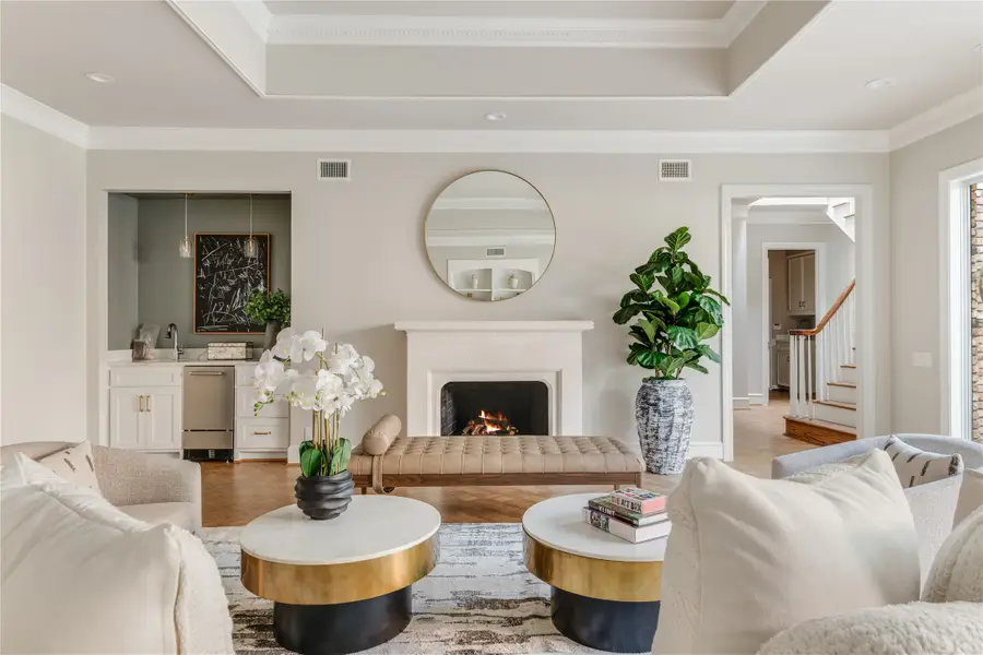 29 Saint Laurent Place, Dallas, TX 75225 - Image #2