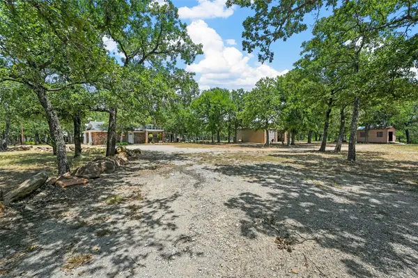 446 Montgomery Road, Mineral Wells, TX 76067