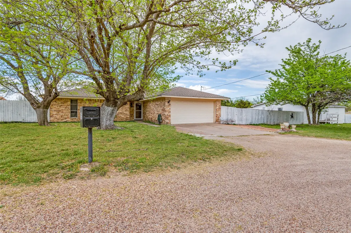 135 W Bear Creek Road, Glenn Heights, TX 75154 - Image #1