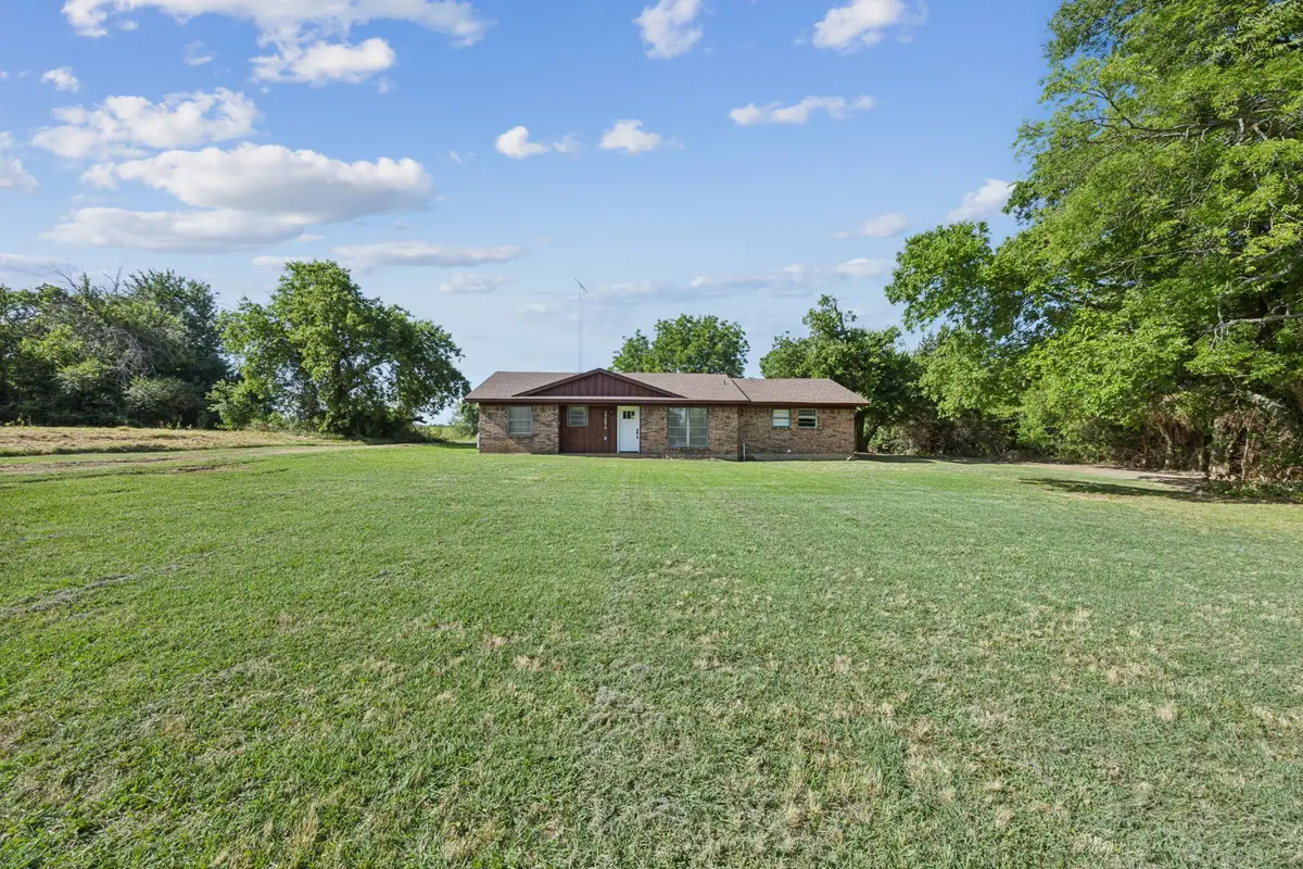 17574 State Highway 56, Southmayd, TX 75092 - Image #1