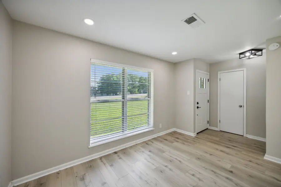 17574 State Highway 56, Southmayd, TX 75092 - Image #3