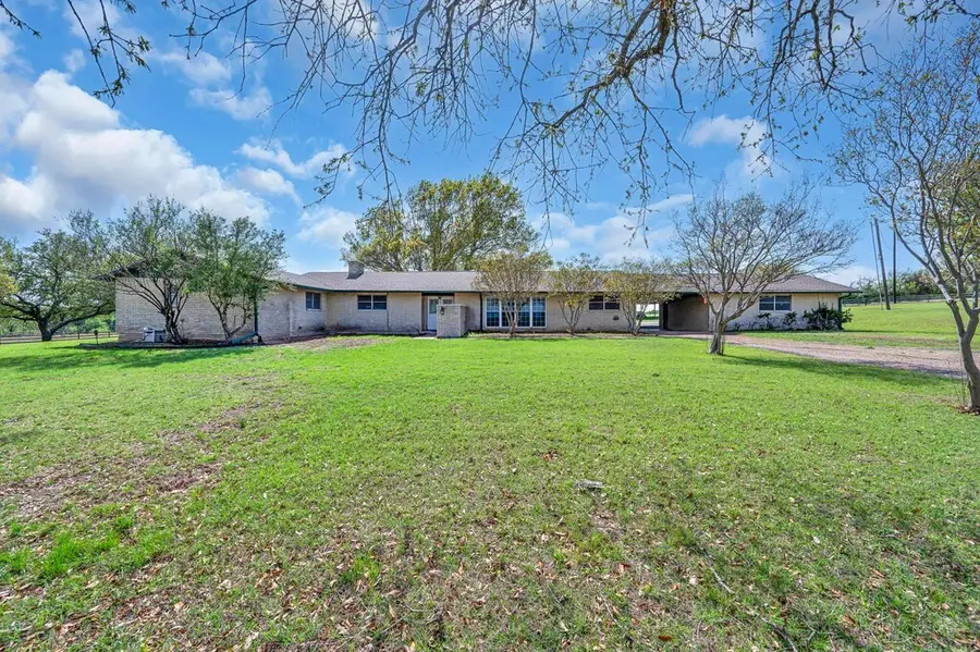 596 Saffle Road, Robinson, TX 76706 - Image #2