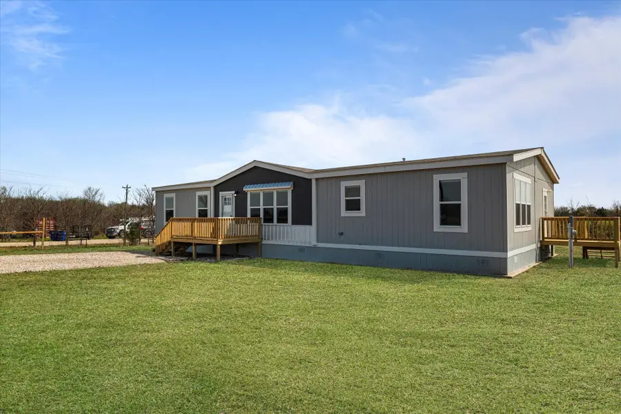 3888 Sandusky Road, Whitesboro, TX 76273 - Image #3